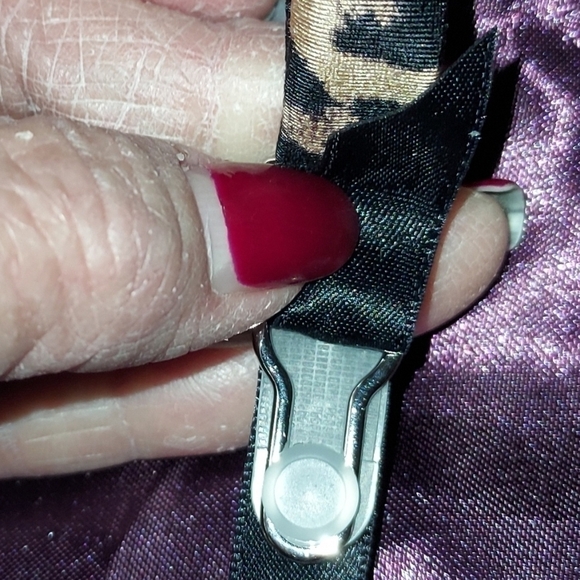 Victoria secret Shiny Garter belt new leopard garters M/L - Picture 5 of 15